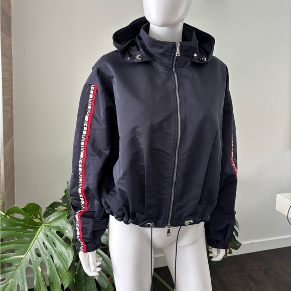 Moncler Jacket Crop Zirconite Hooded Jacket Navy Windbreaker Sz 5 100% Authentic - Picture 5 of 16